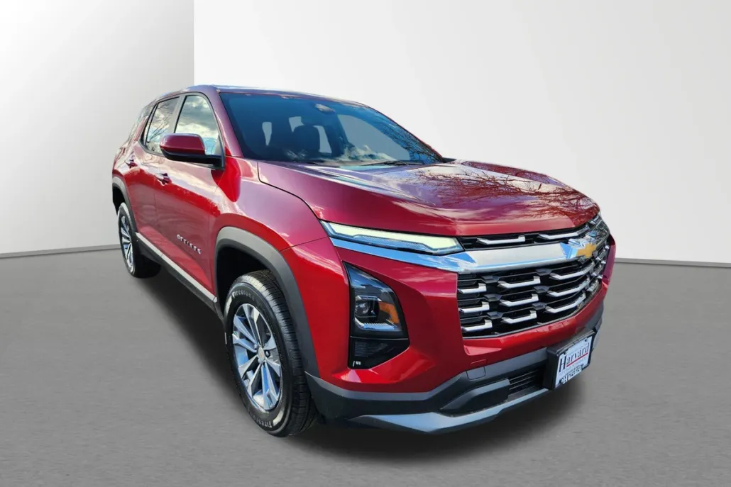 2025 Chevrolet Equinox LT photo 1