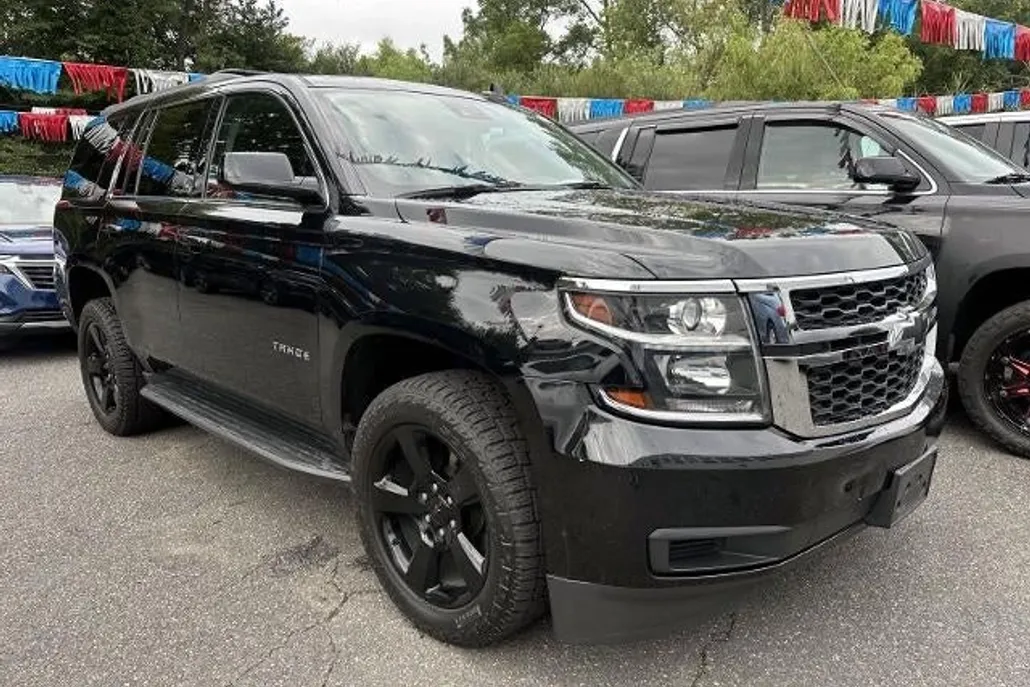 2020 Chevrolet Tahoe LT photo 1