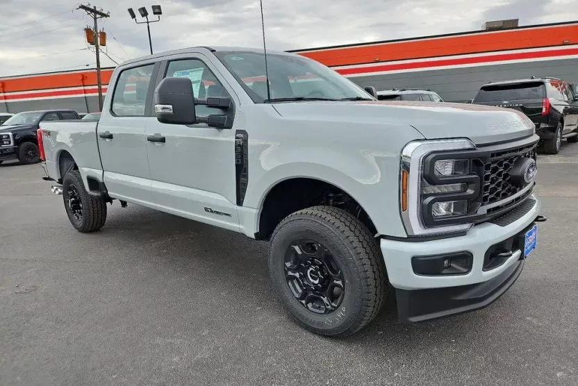 2026 Ford F-350 photo 1