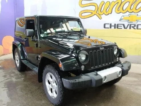 2014 Jeep Wrangler Sahara photo 4