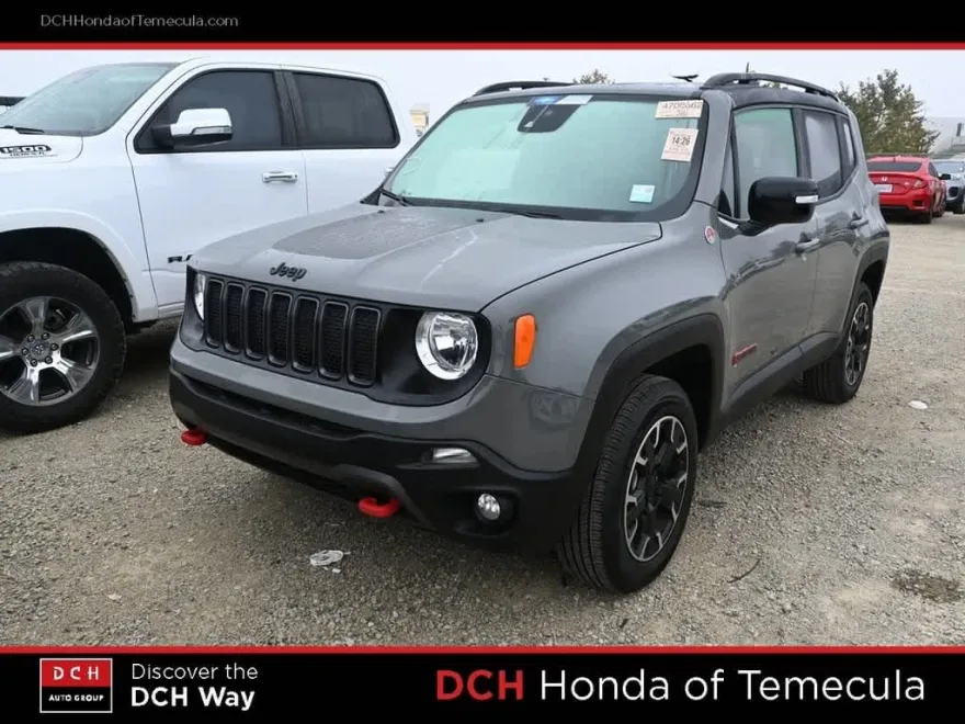 2023 Jeep Renegade Trailhawk photo 1