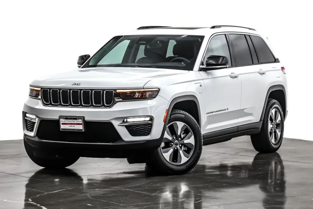 2024 Jeep Cherokee Limited 4xe photo 1