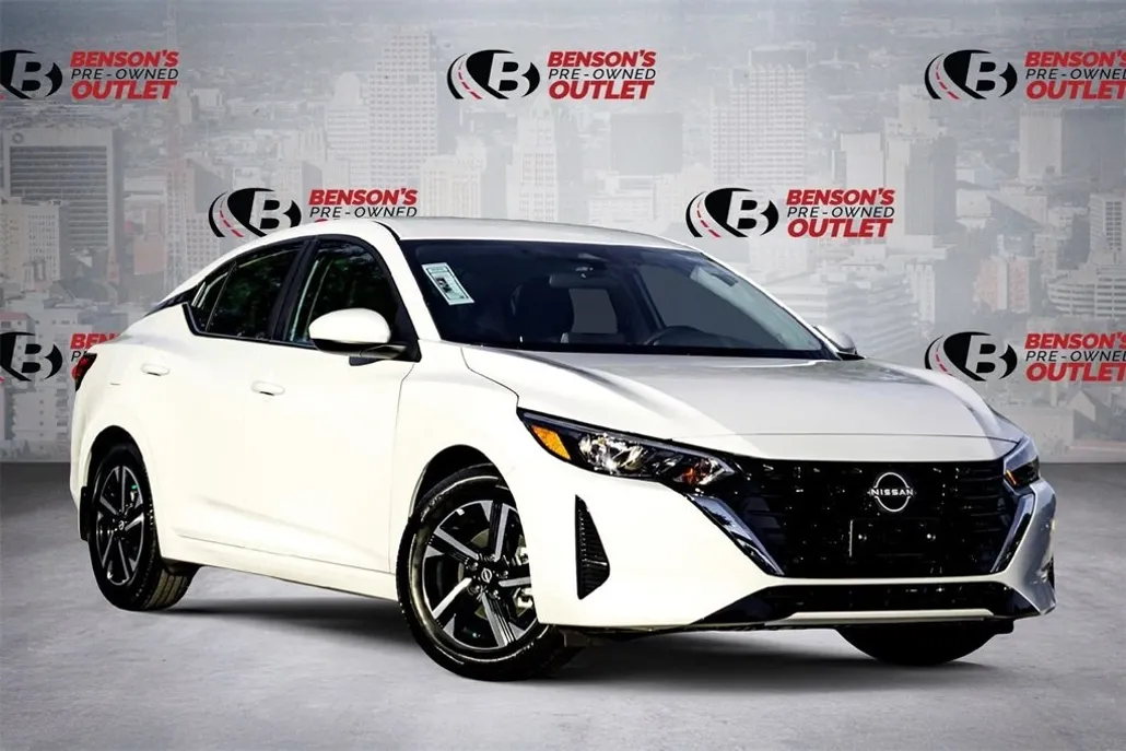 2025 Nissan Sentra SV photo 1