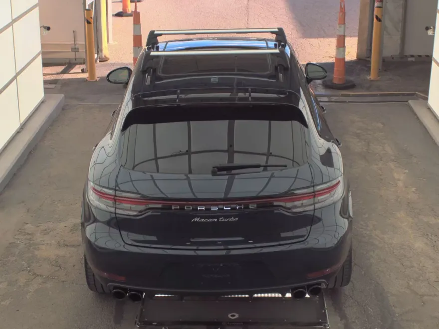 2020 Porsche Macan Turbo photo 1