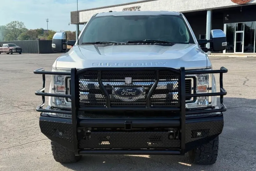 2018 Ford F-350 XLT photo 1