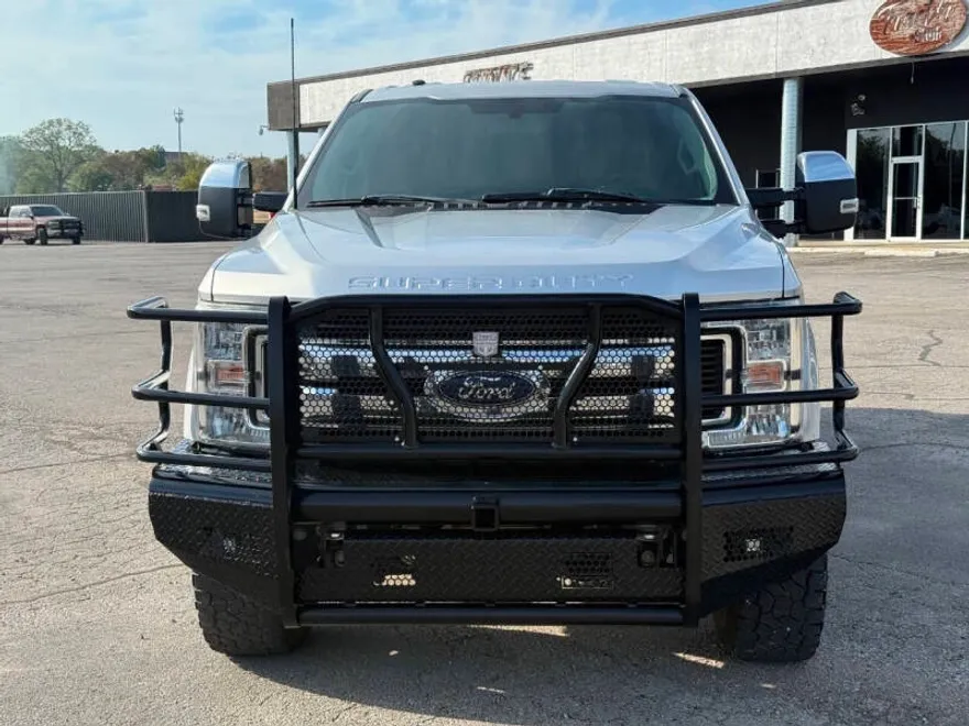 2018 Ford F-350 XLT photo 1