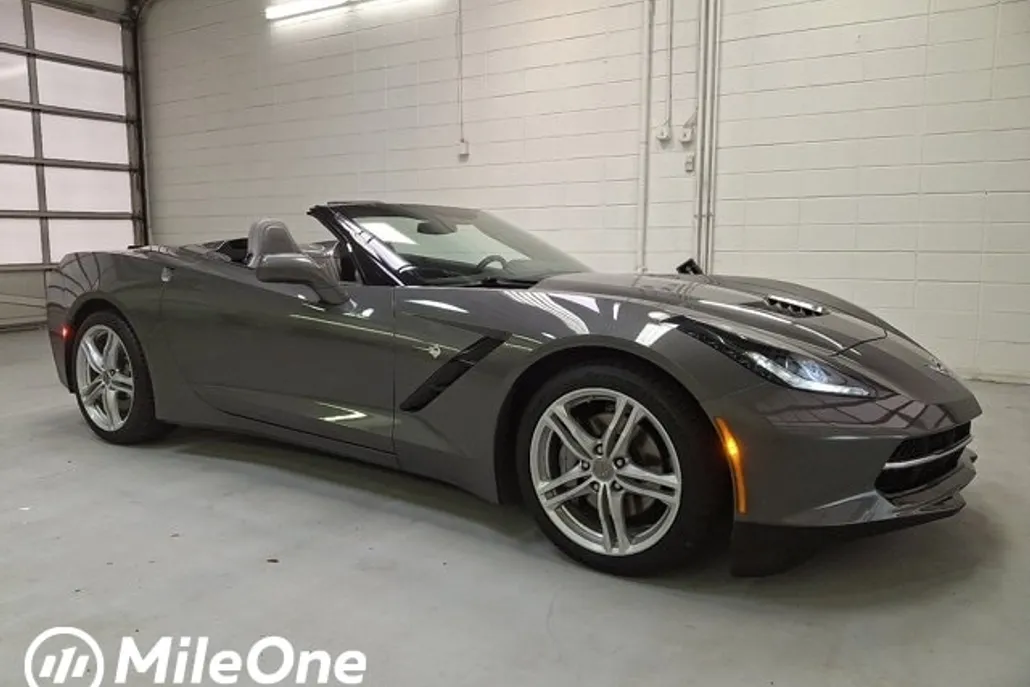 2016 Chevrolet Corvette Stingray Convertible photo 1