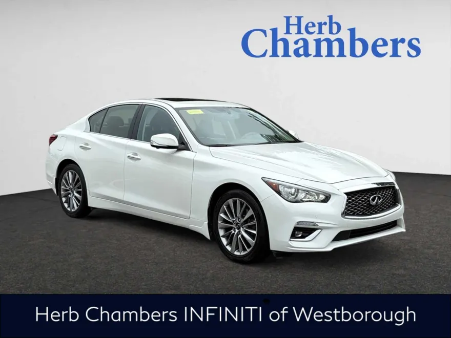 2022 Infiniti Q50 LUXE photo 1