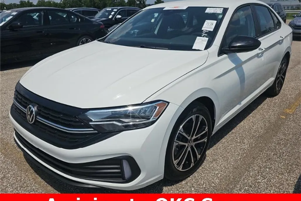 2024 Volkswagen Jetta 1.5T Sport photo 1