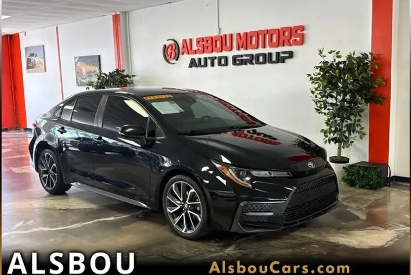 2022 Toyota Corolla SE photo 1