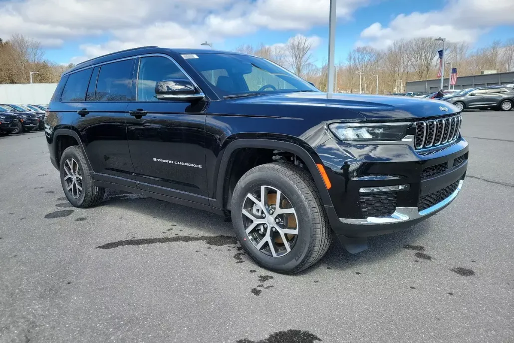 2024 Jeep Grand Cherokee Limited photo 1