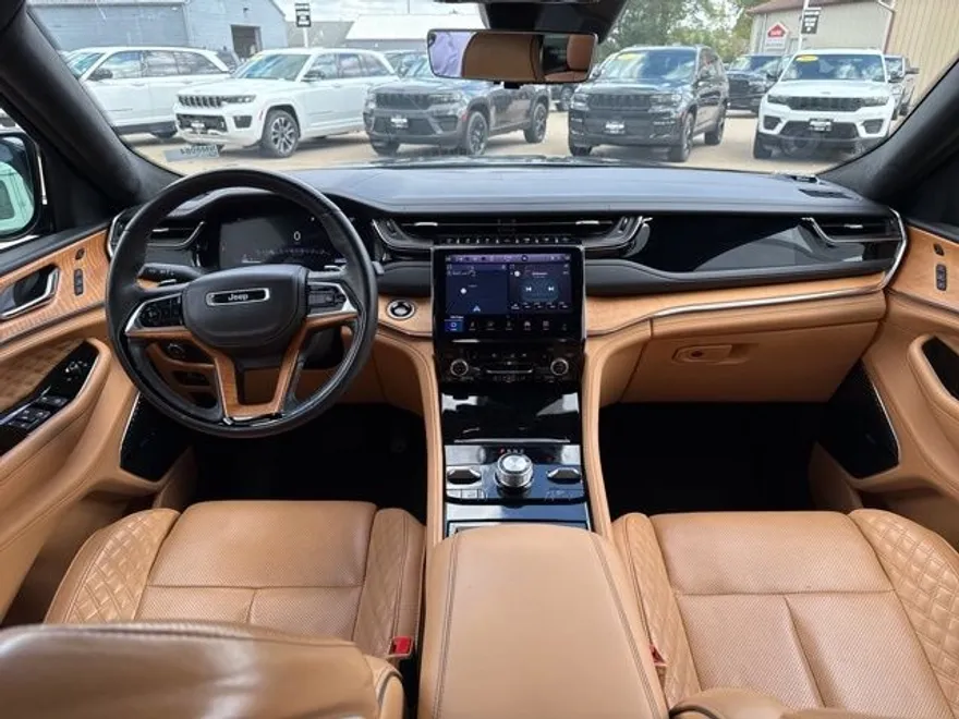 2024 Jeep Grand Cherokee Summit Reserve photo 1