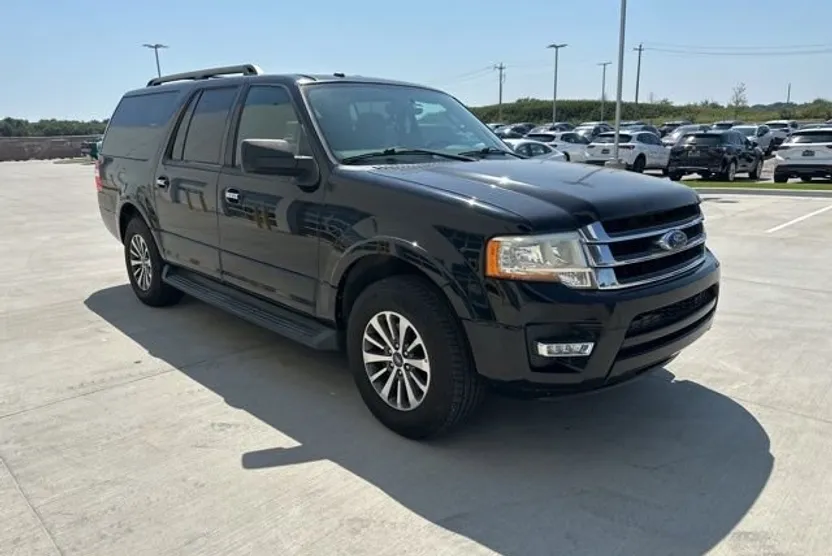 2017 Ford Expedition EL photo 1