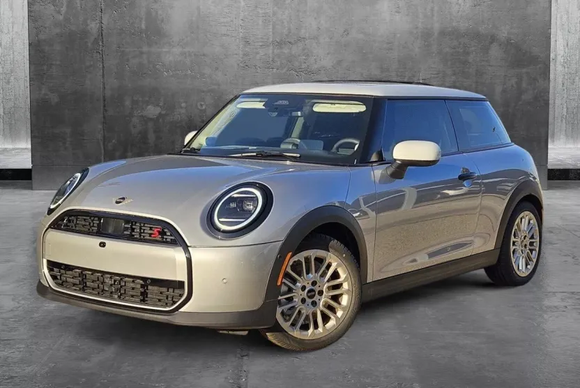 2025 Mini Cooper 2 Door Hardtop S Iconic photo 1