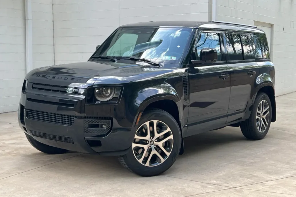 2024 Land Rover Defender X-Dynamic SE 110 photo 1