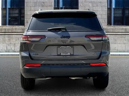 2025 Jeep Grand Cherokee Altitude X photo 4
