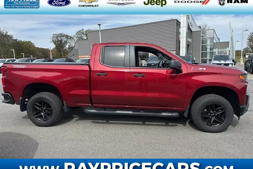 2019 Chevrolet Silverado 1500 Custom Trail Boss photo 1
