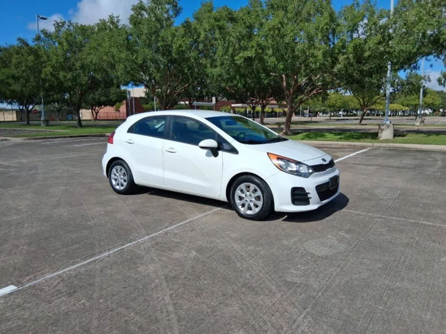 2016 Kia Rio LX photo 1
