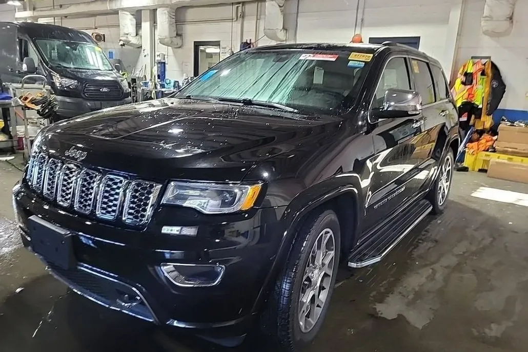 2019 Jeep Grand Cherokee Overland photo 1