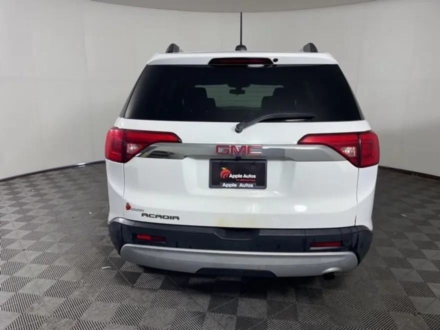 2017 Gmc Acadia SLE photo 1