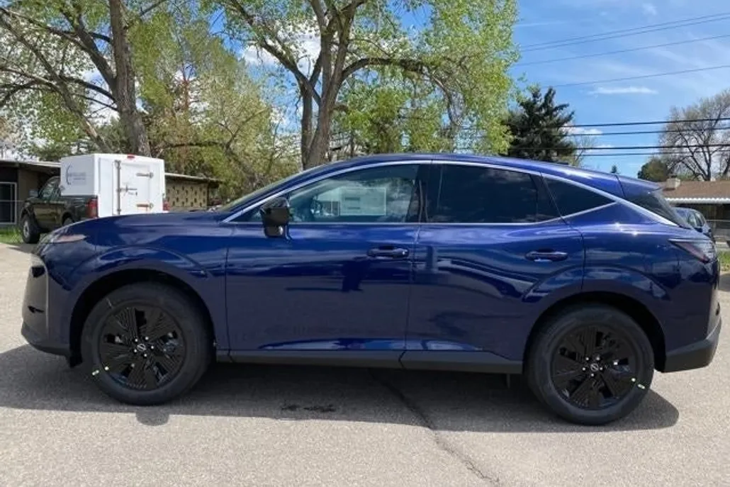 2025 Nissan Murano SV photo 1