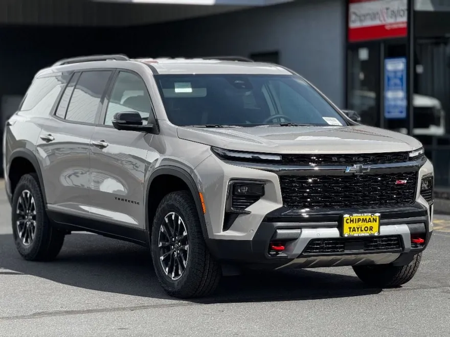 2026 Chevrolet Traverse Z71 photo 1