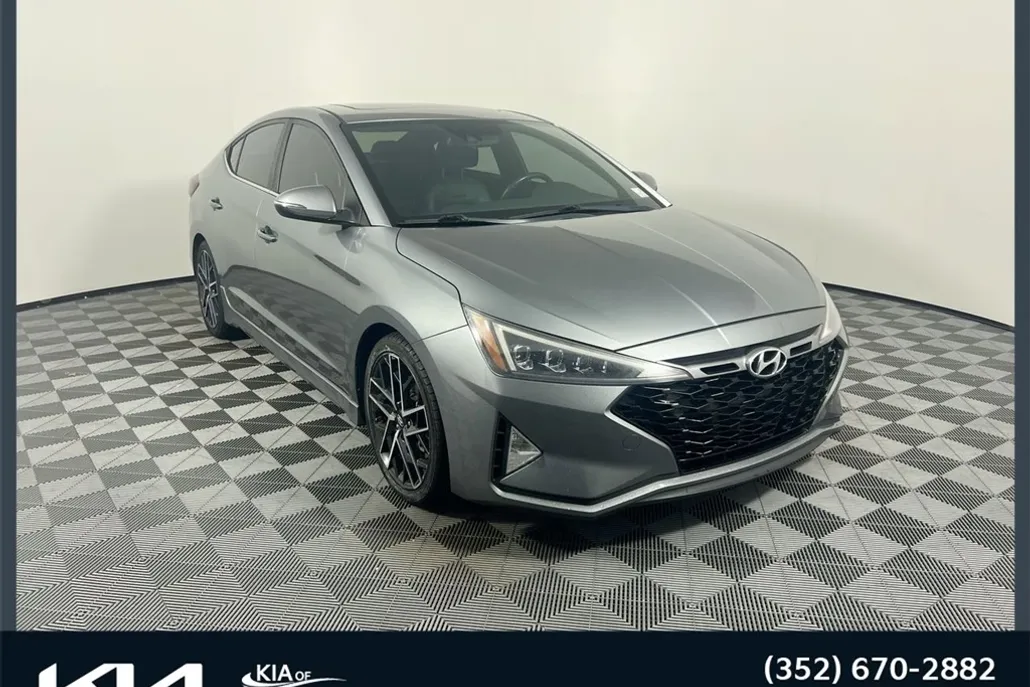 2019 Hyundai Elantra Sport photo 1