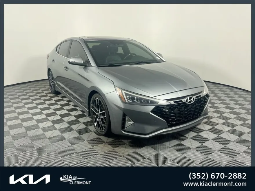 2019 Hyundai Elantra Sport photo 1