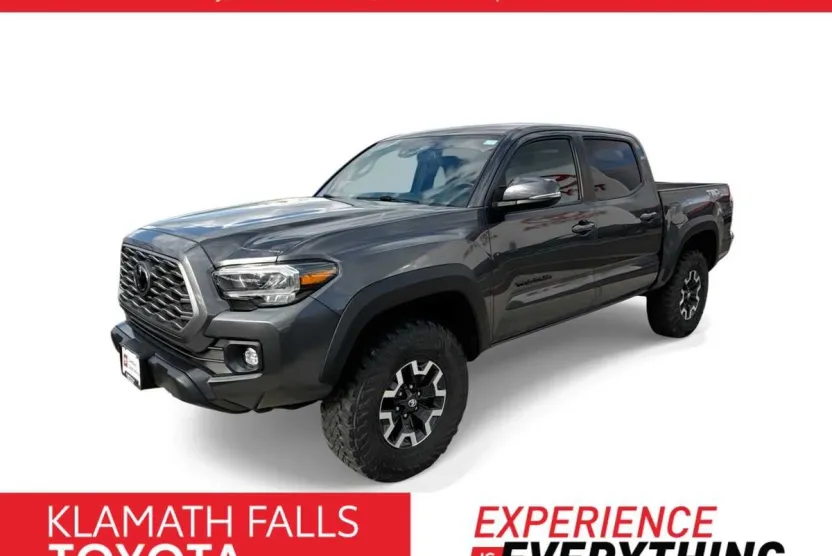 2023 Toyota Tacoma TRD V6 photo 1
