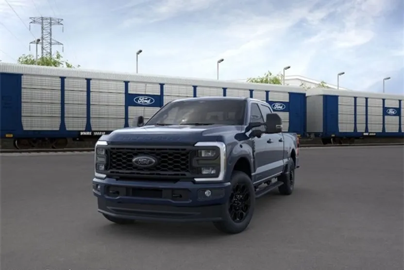 2025 Ford F-350 photo 1