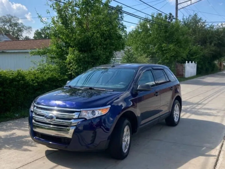 2011 Ford Edge SE photo 1