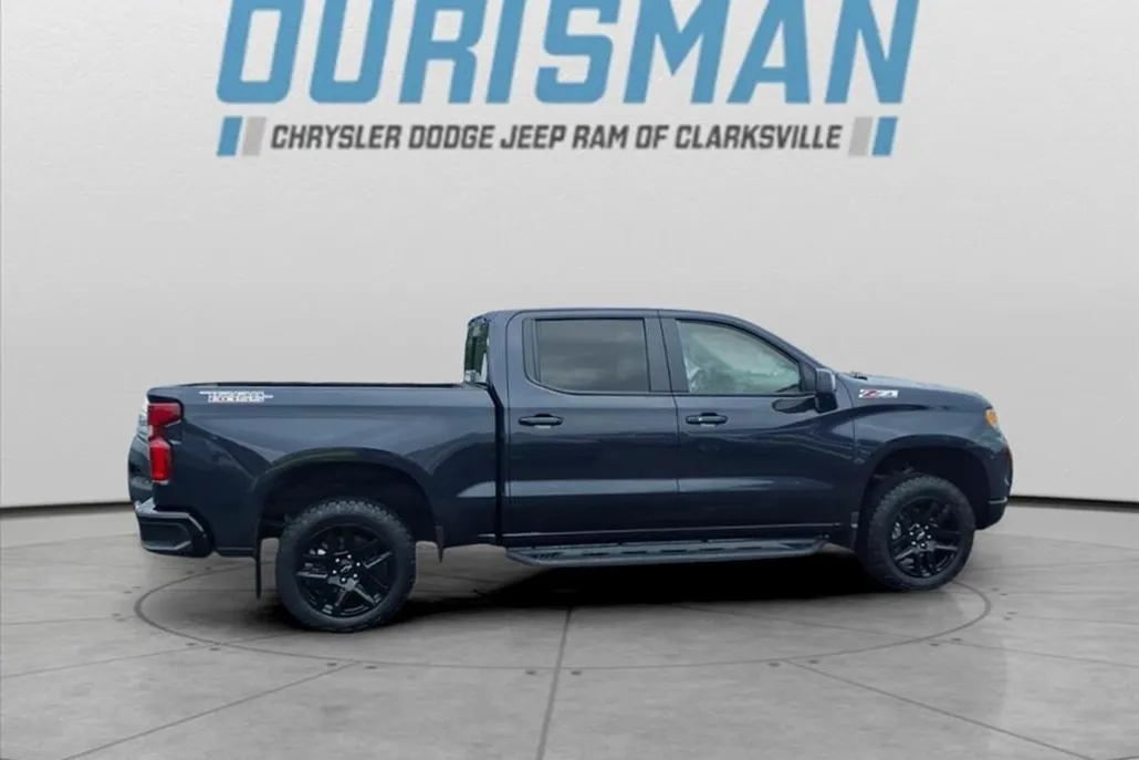 2024 Chevrolet Silverado 1500 LT Trail Boss photo 1