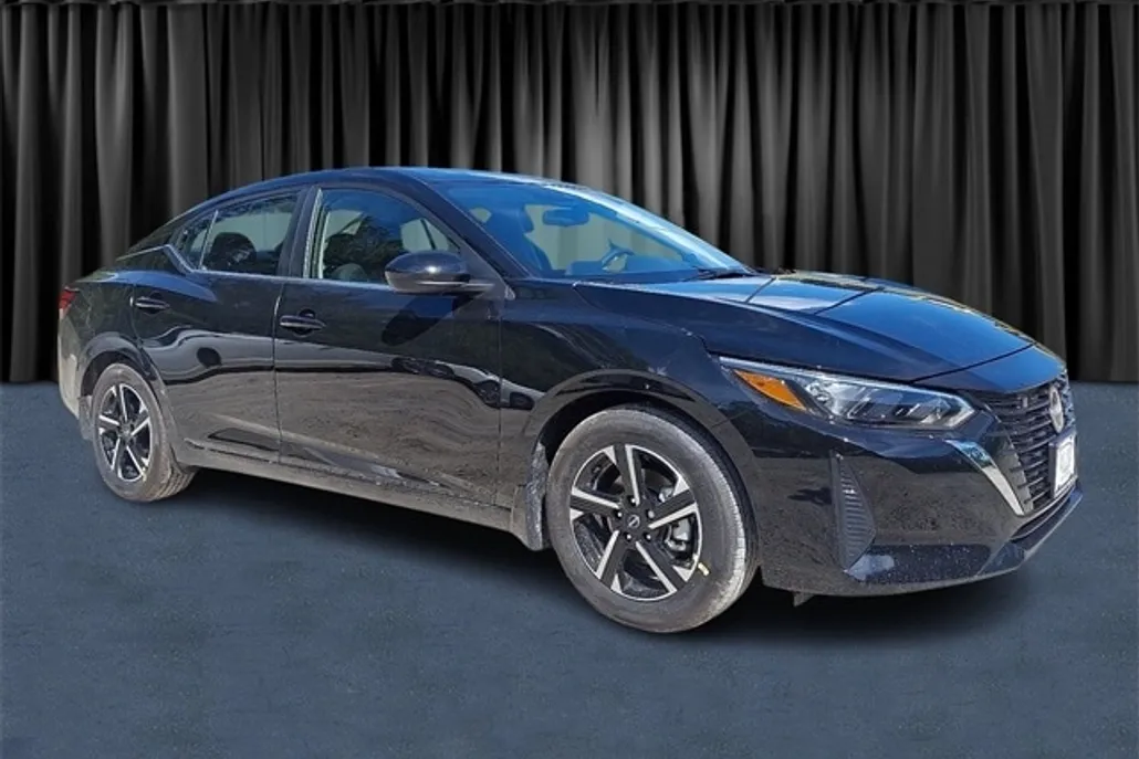 2025 Nissan Sentra SV photo 1
