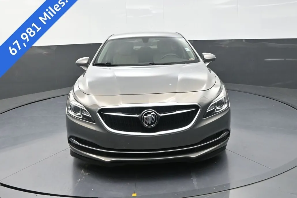 2019 Buick LaCrosse Preferred photo 1