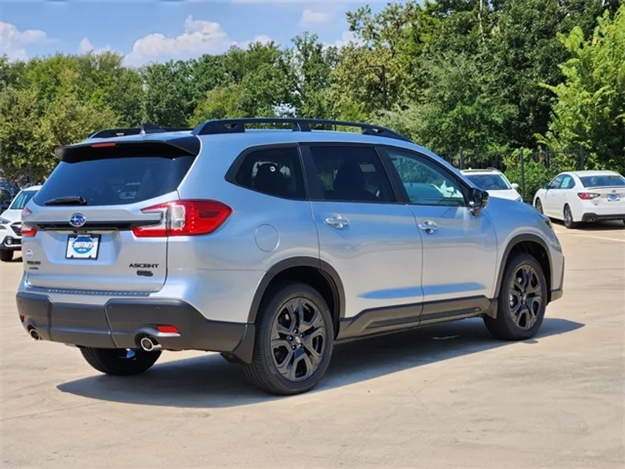 2025 Subaru Ascent Onyx Edition Touring photo 1