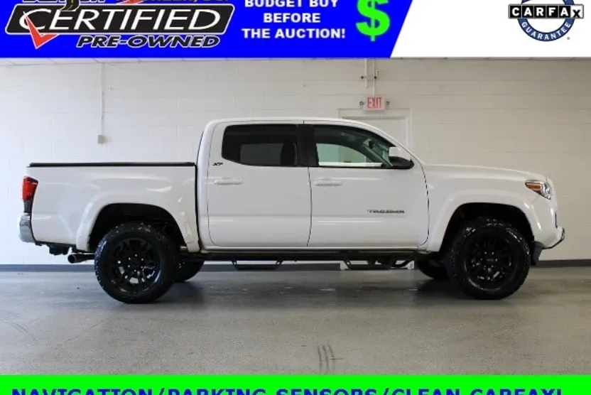 2018 Toyota Tacoma SR5 Double Cab photo 1