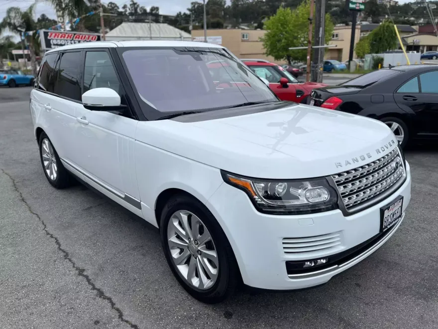2016 Land Rover Range Rover HSE photo 1