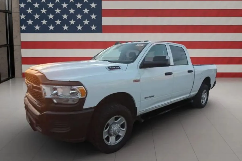 2022 Ram 3500 Tradesman photo 1