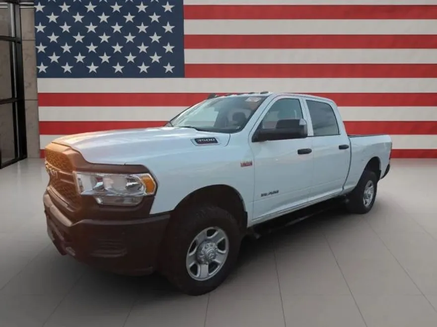2022 Ram 3500 Tradesman photo 1