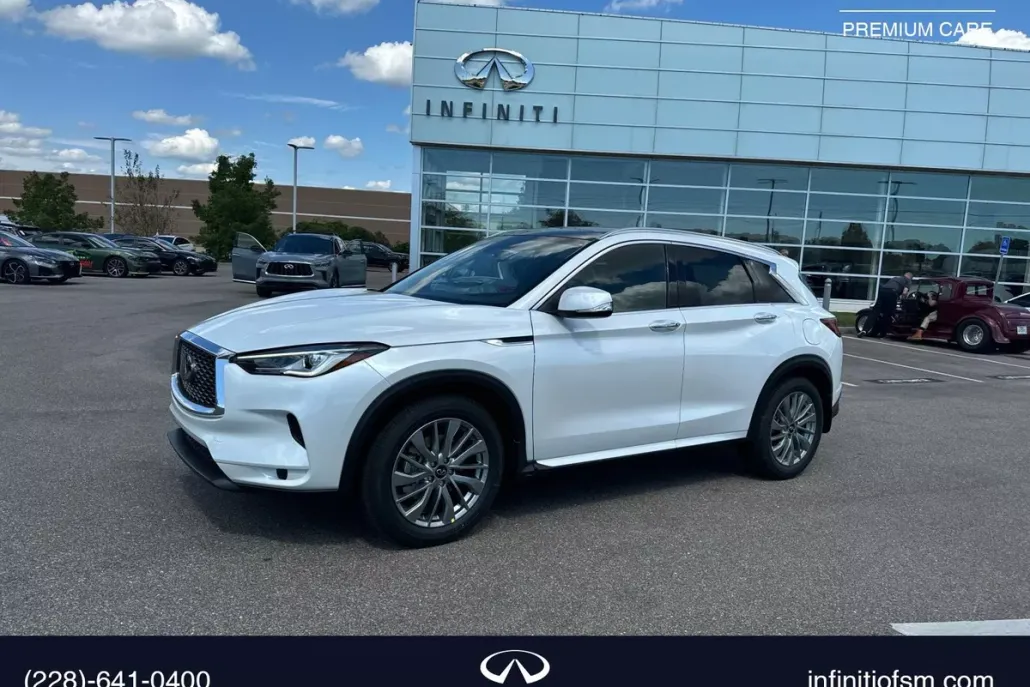 2025 Infiniti QX50 Luxe AWD photo 1