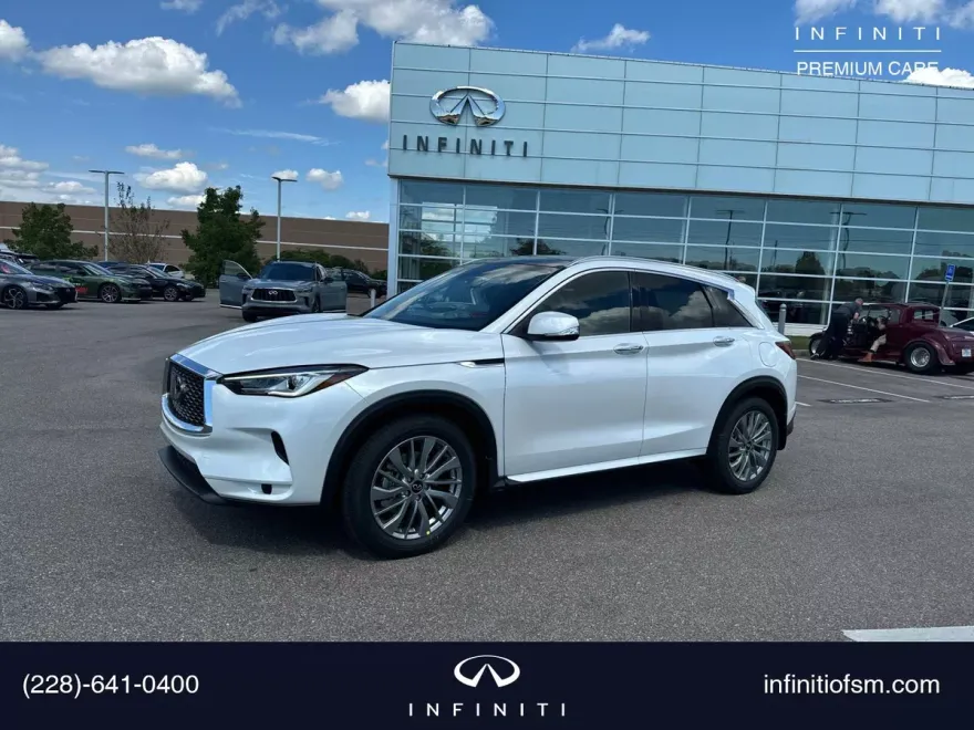 2025 Infiniti QX50 Luxe AWD photo 1
