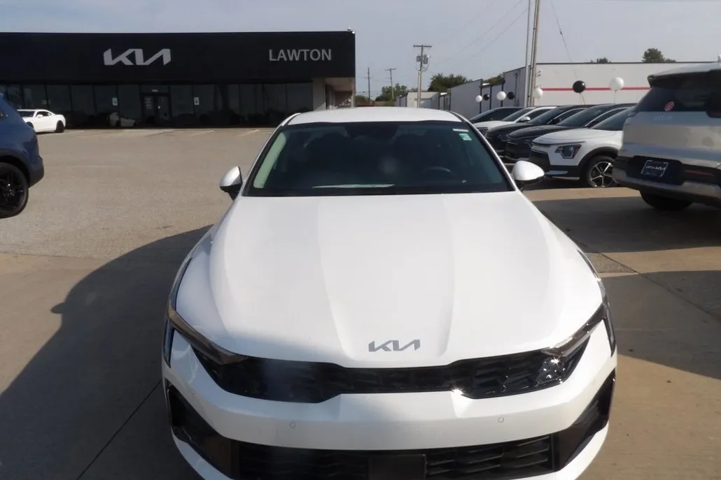 2026 Kia K5 LXS photo 1
