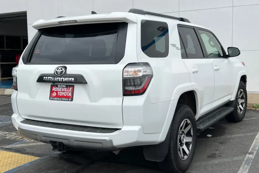 2024 Toyota 4Runner TRD photo 1