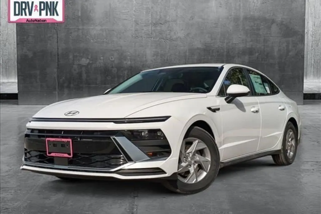 2025 Hyundai Sonata SE photo 1