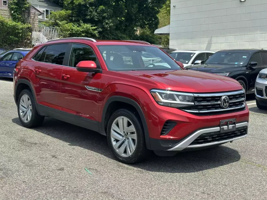 2021 Volkswagen Atlas Cross Sport V6 SE Technology photo 1