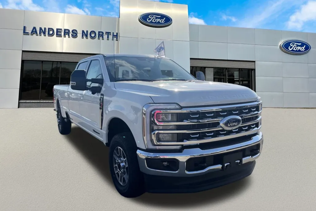 2025 Ford F-250 Lariat photo 1