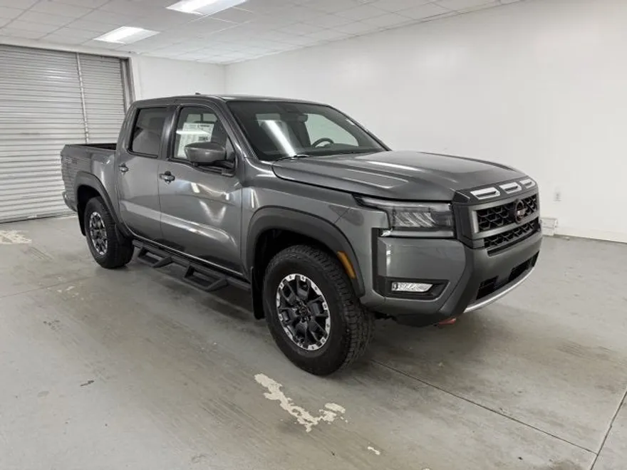 2026 Nissan Frontier PRO-4X photo 1