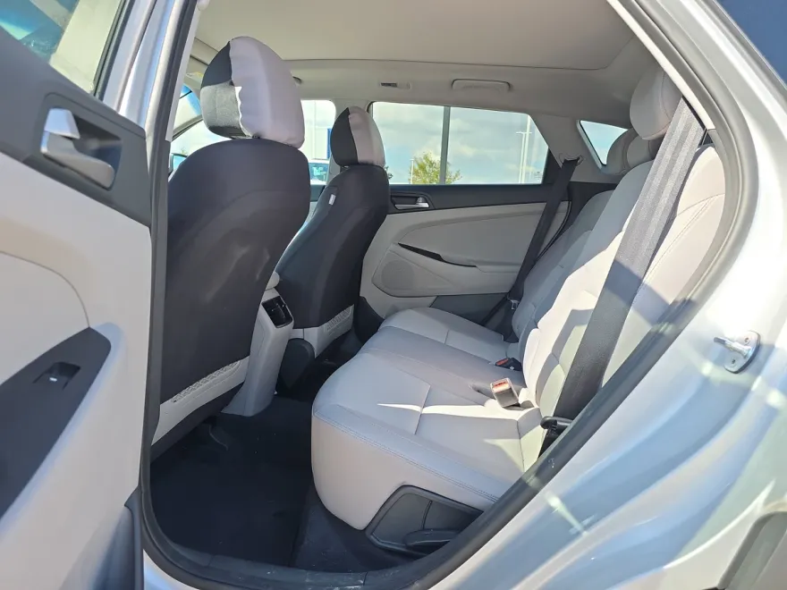 2018 Hyundai Tucson Value photo 1