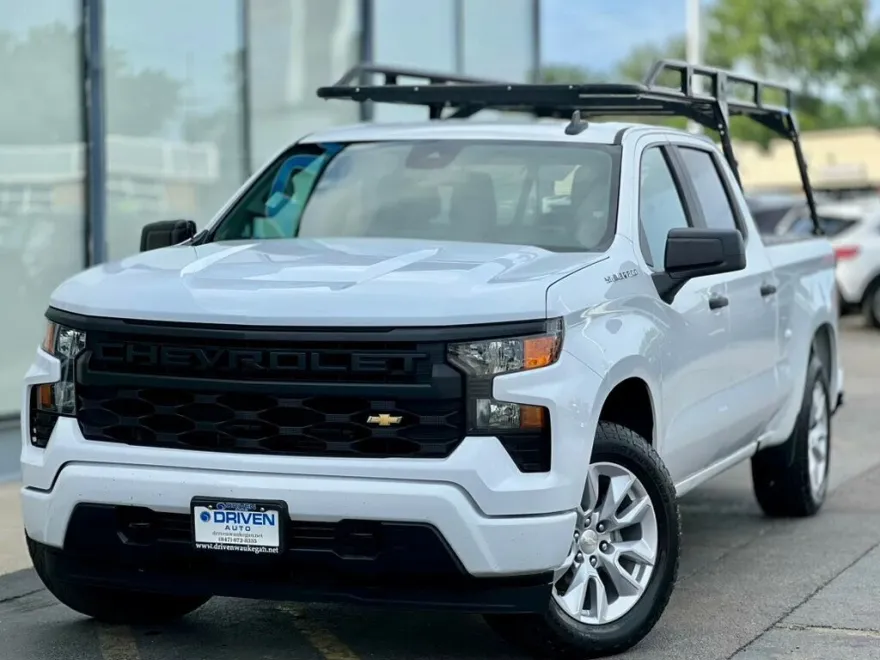 2022 Chevrolet Silverado 1500 Custom photo 1