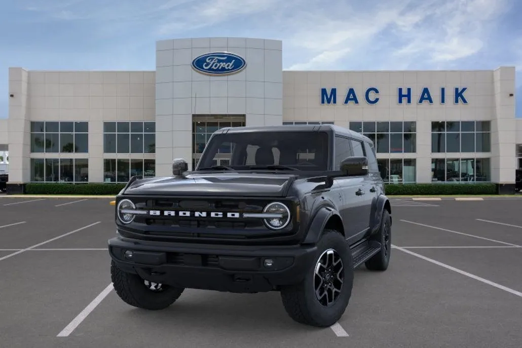 2025 Ford Bronco Outer Banks photo 1